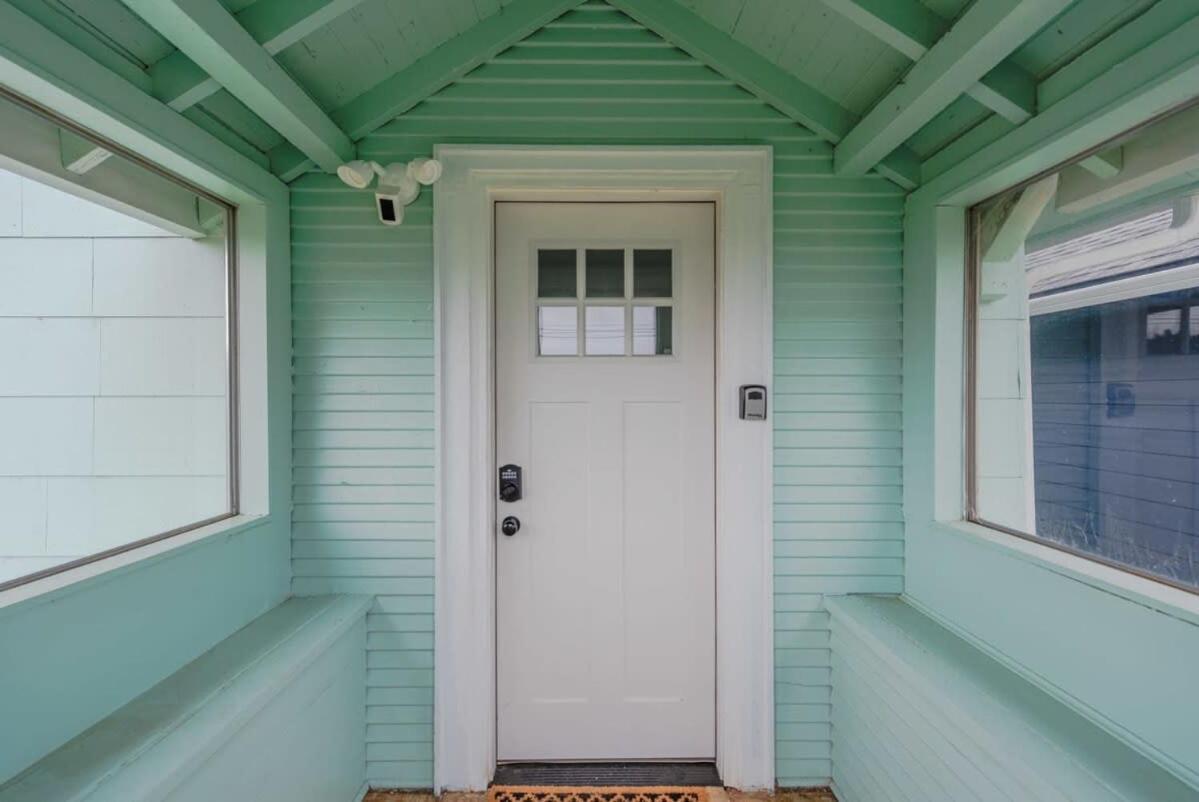 #Stayinmydistrict Coos Bay Cypress Cottage 외부 사진